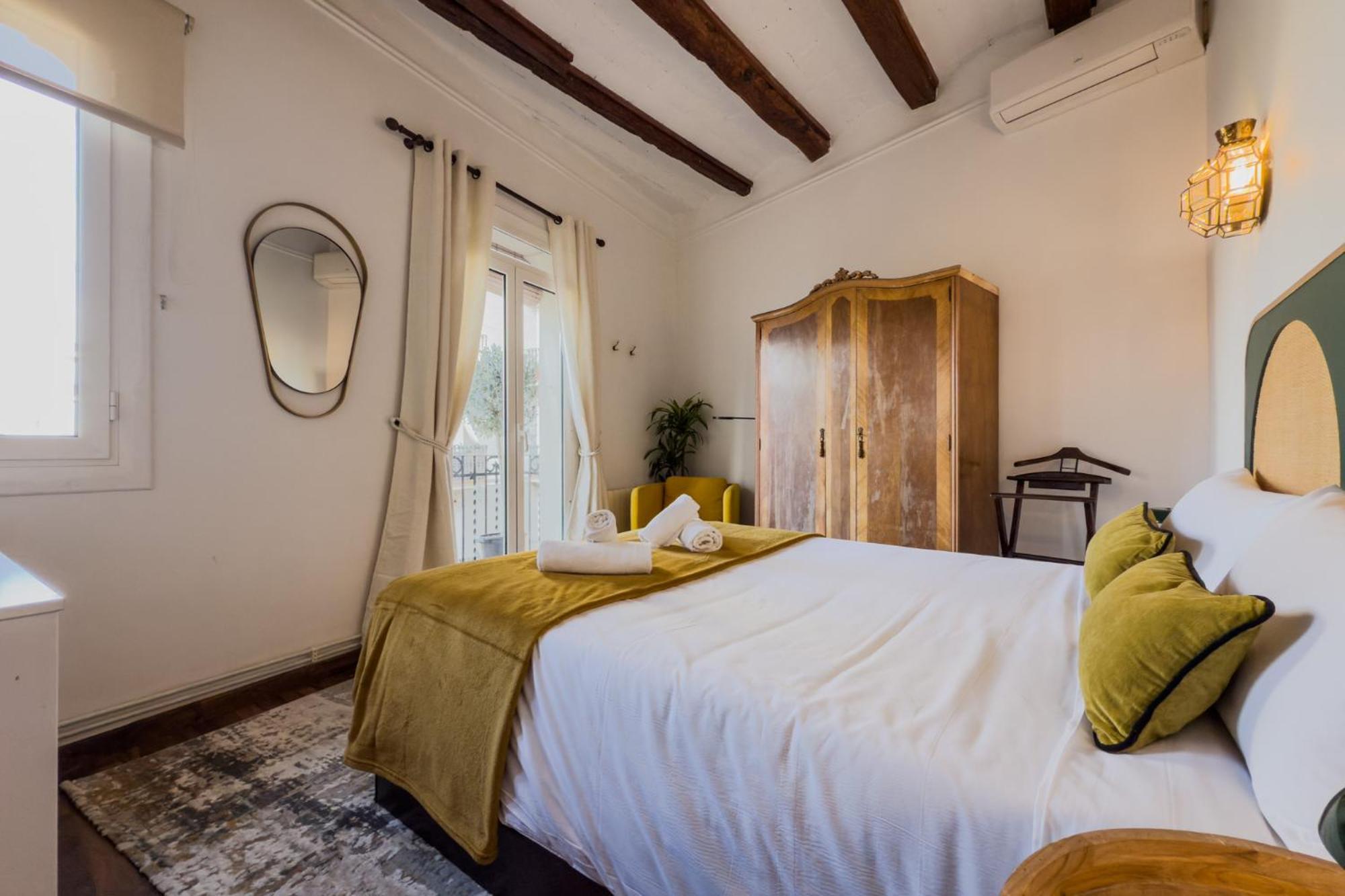 Magalhaes - Trad Flat In Poble Sec, Near Ramblas Barcelona Exterior foto